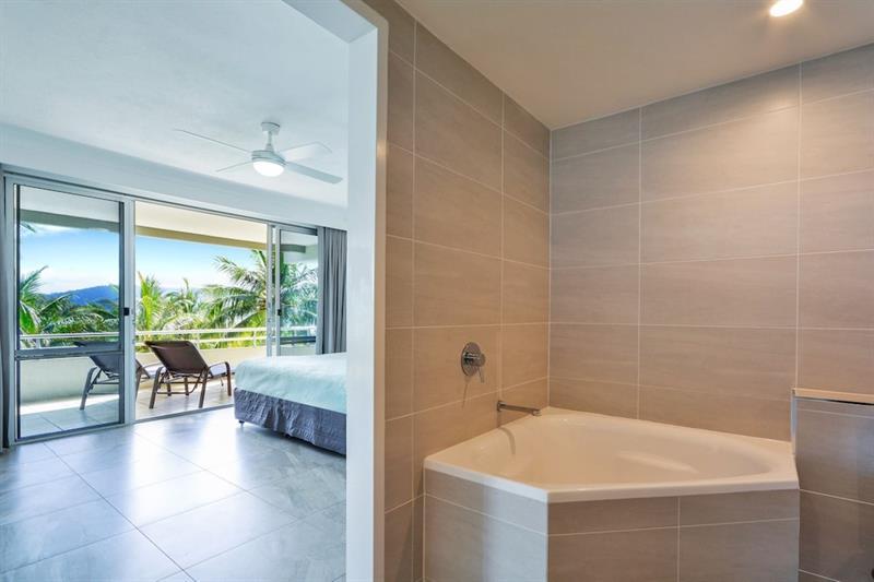 Poinciana Lodge - 3 Bedroom - On Hamilton Island By Hiha エクステリア 写真
